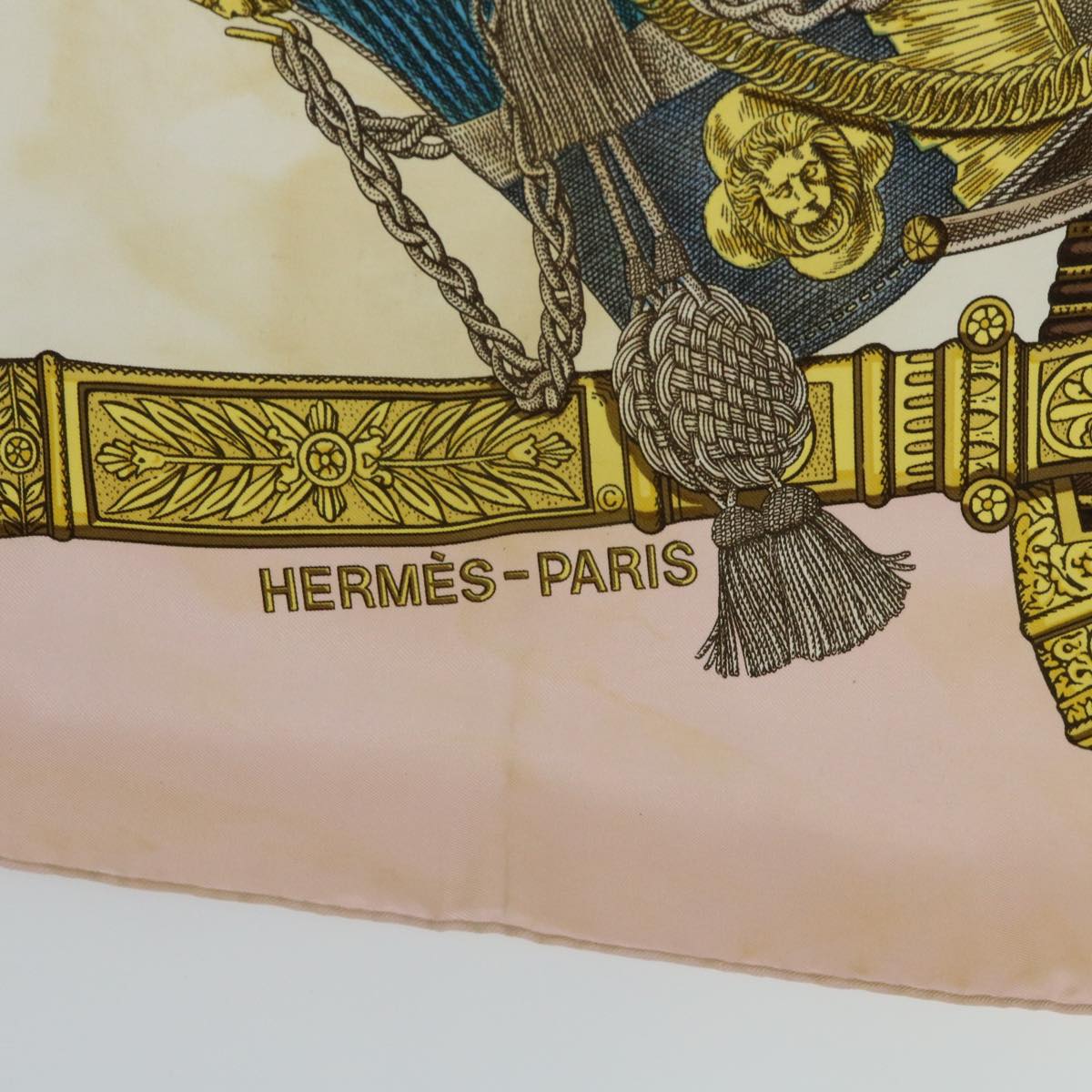HERMES Carre 90 GRAND UNIFORME Scarf Silk Pink White Auth bs8065