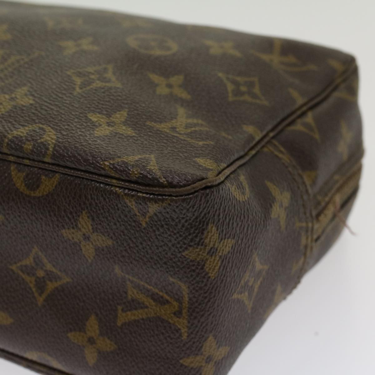 LOUIS VUITTON Monogram Trousse Toilette 28 Clutch Bag M47522 LV Auth bs8145