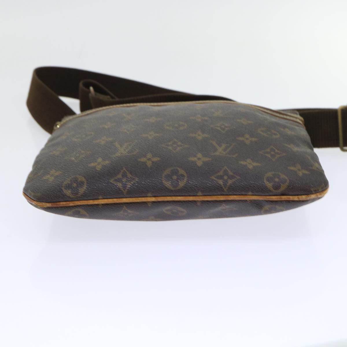 LOUIS VUITTON Monogram Pochette Bosphore Shoulder Bag M40044 LV Auth bs8149