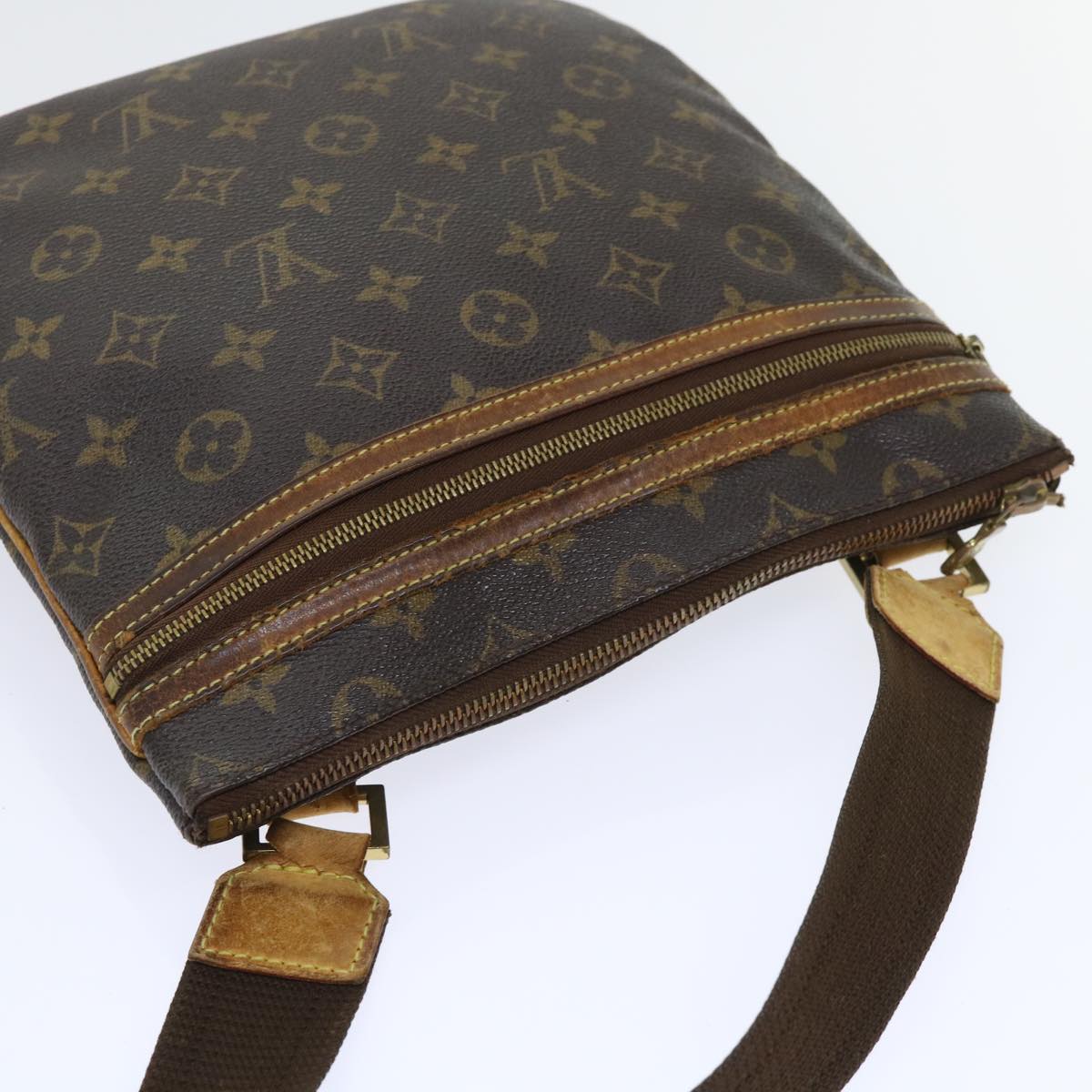 LOUIS VUITTON Monogram Pochette Bosphore Shoulder Bag M40044 LV Auth bs8149