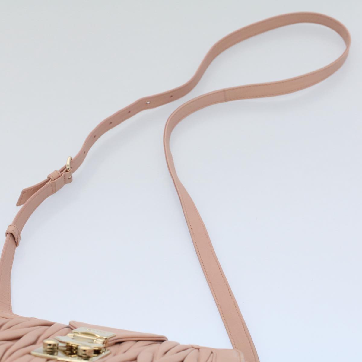 Miu Miu Materasse Shoulder Bag Leather Pink Auth bs8321