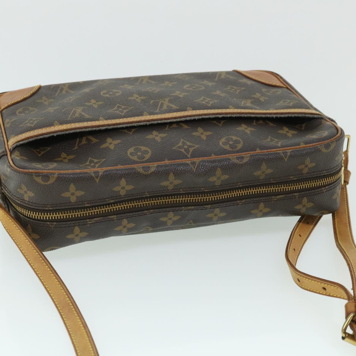 LOUIS VUITTON Monogram Trocadero 30 Shoulder Bag M51272 LV Auth bs8457