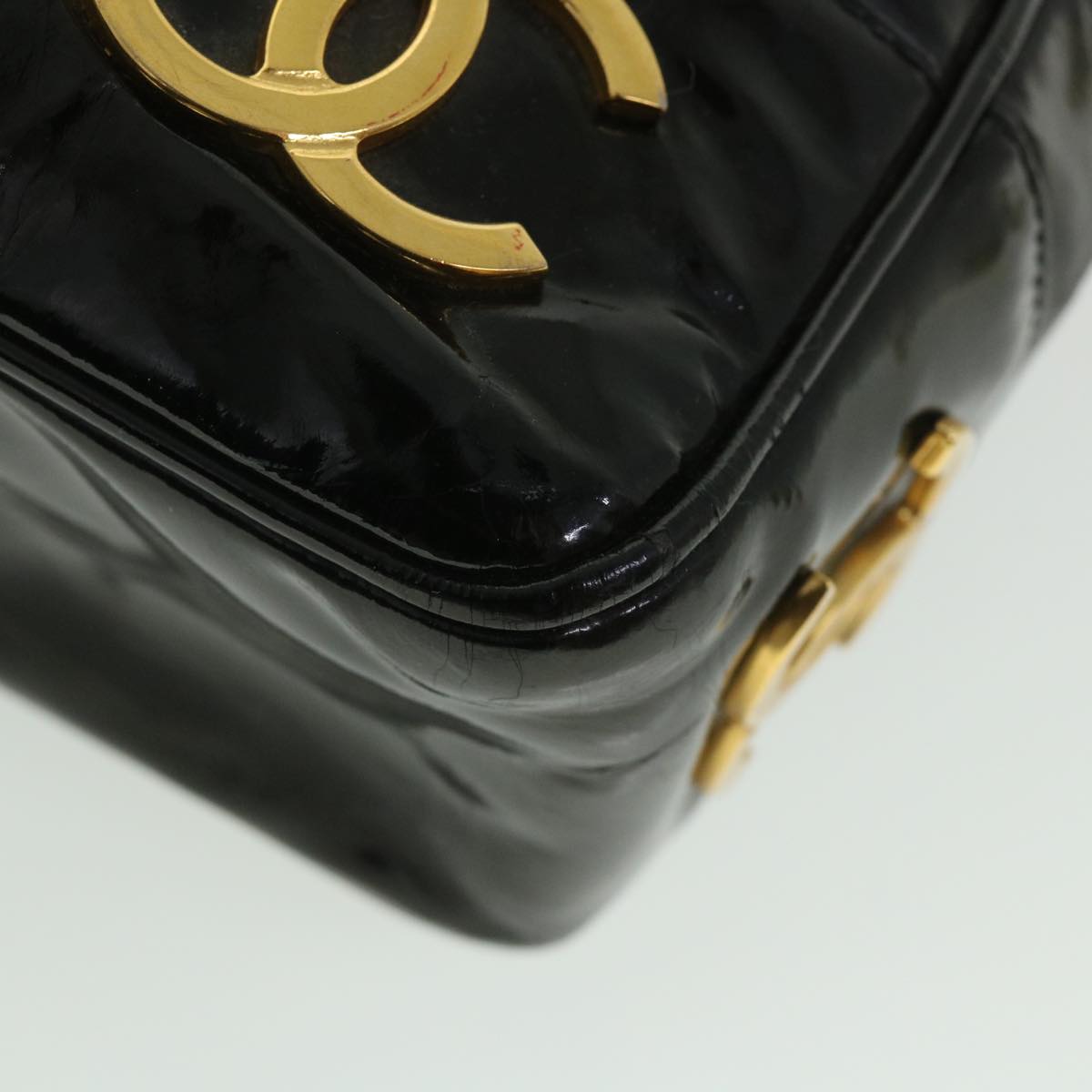 CHANEL Chain Shoulder Bag Patent leather Black CC Auth bs8549