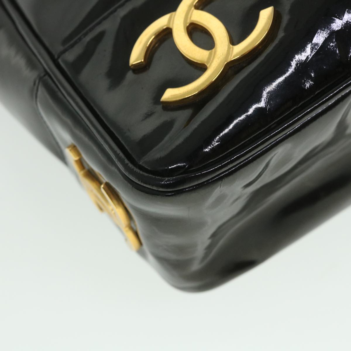 CHANEL Chain Shoulder Bag Patent leather Black CC Auth bs8549