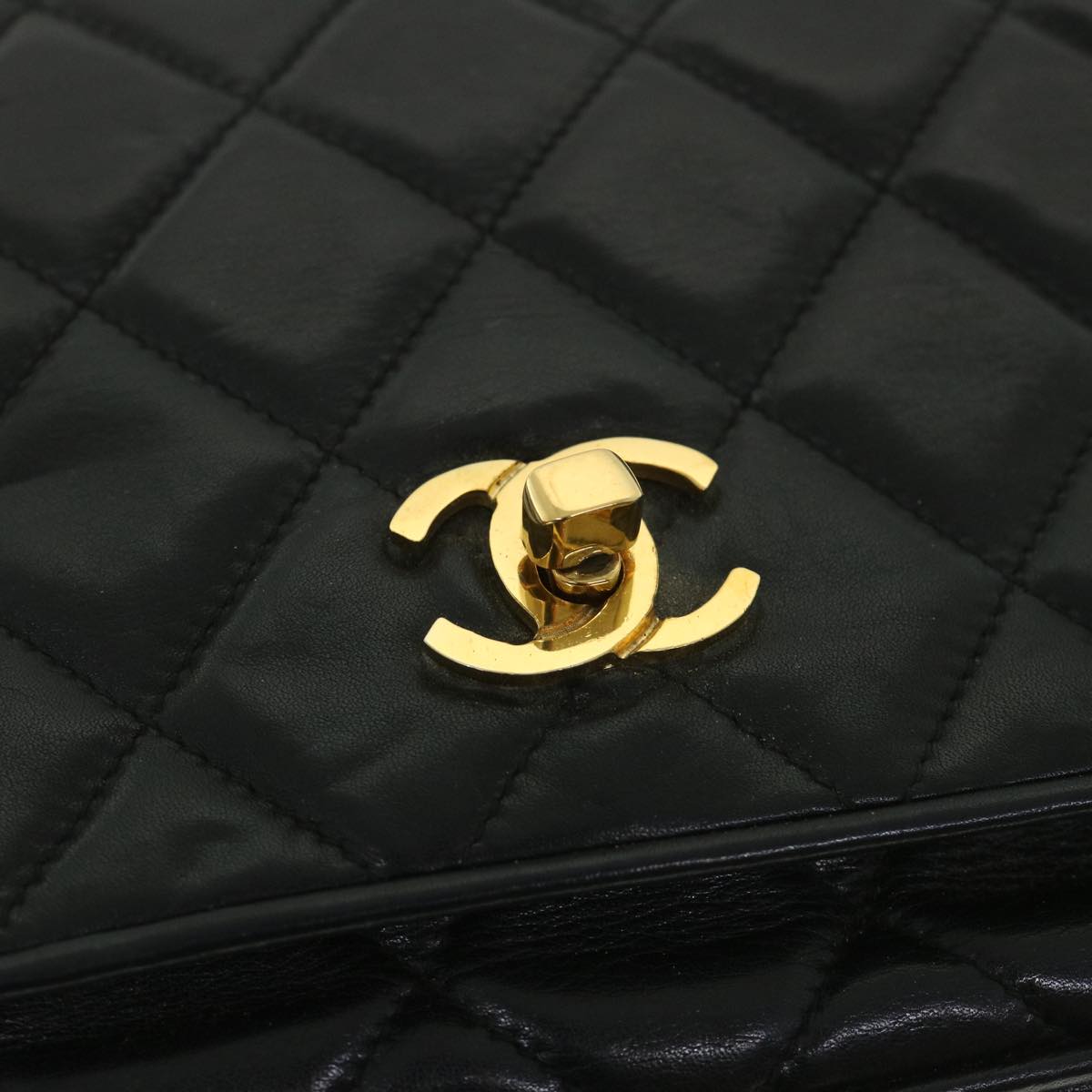 CHANEL Matelasse Chain Shoulder Bag Lamb Skin Black CC Auth bs8553