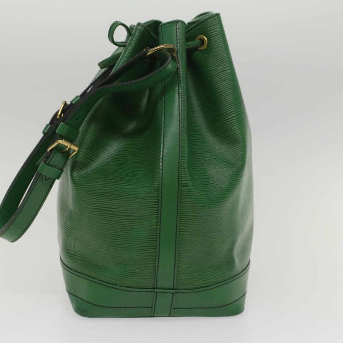 LOUIS VUITTON Epi Noe Shoulder Bag Green M44004 LV Auth bs8555