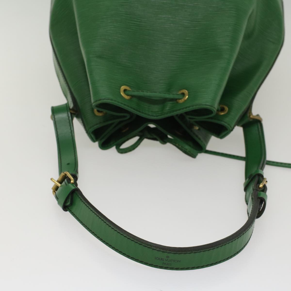 LOUIS VUITTON Epi Noe Shoulder Bag Green M44004 LV Auth bs8555