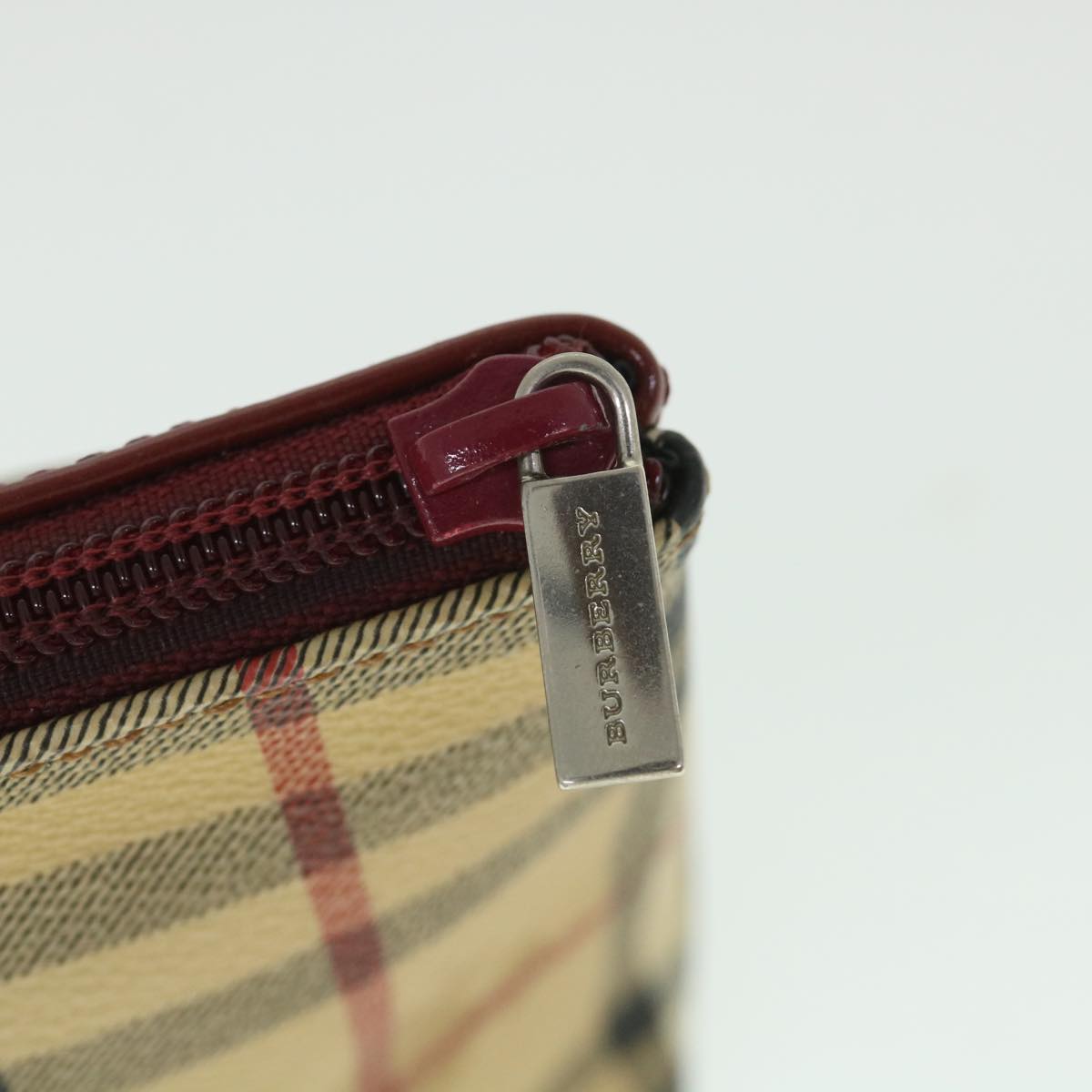 BURBERRY Nova Check Pouch PVC Leather Beige Auth bs8691