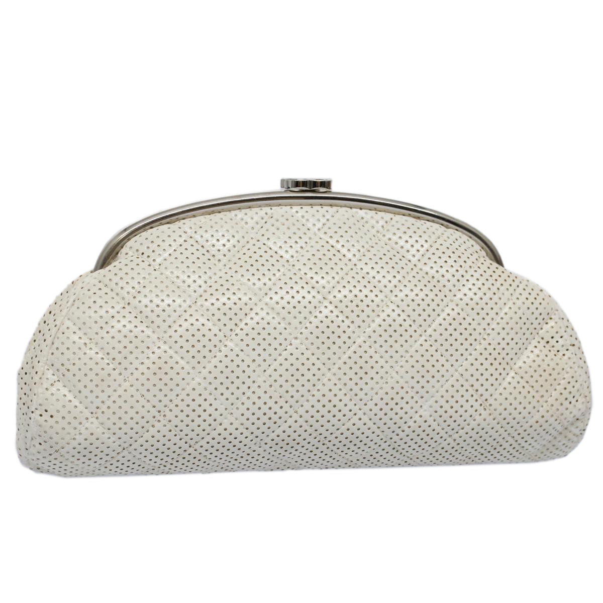 CHANEL Clutch Bag Leather White CC Auth bs8840