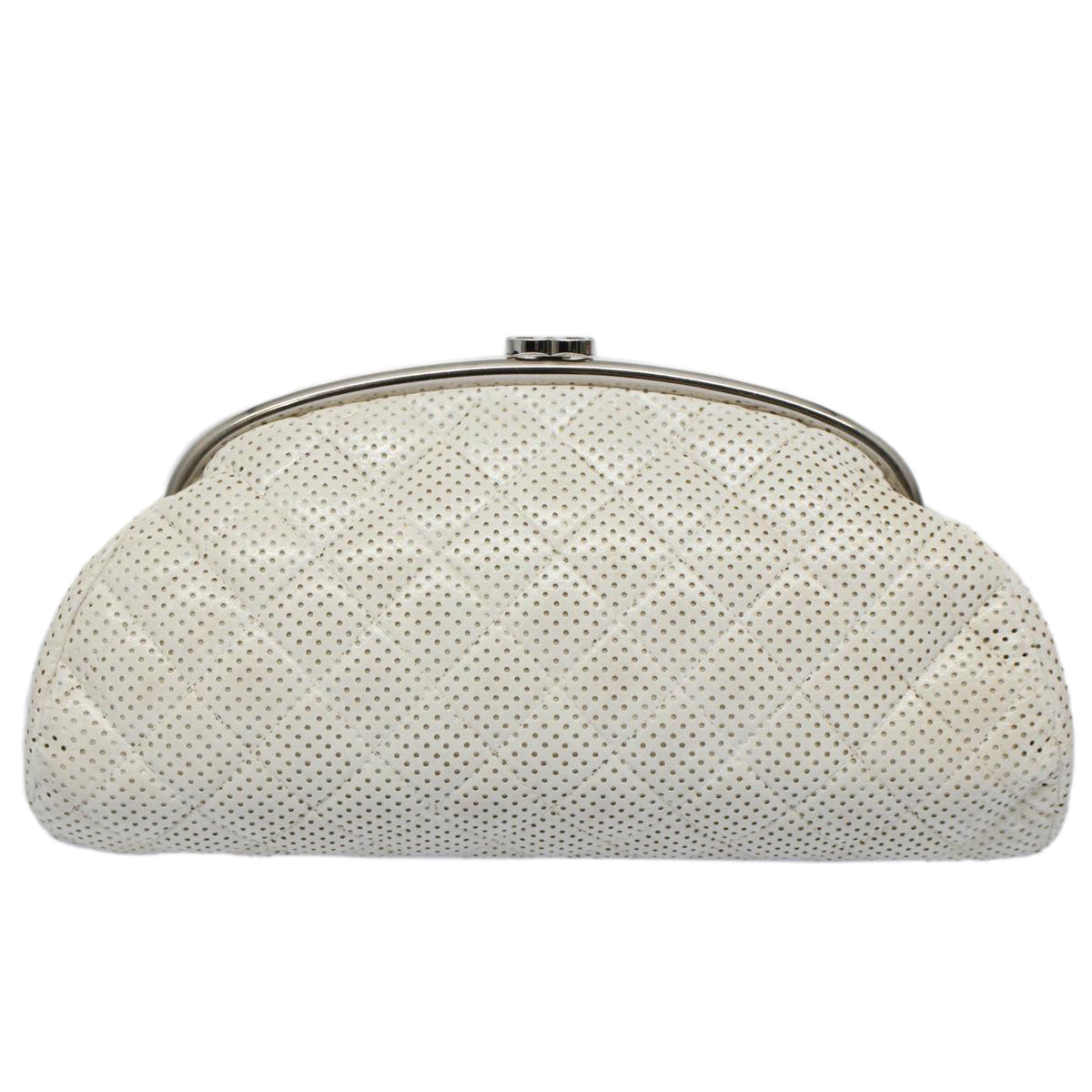 CHANEL Clutch Bag Leather White CC Auth bs8840