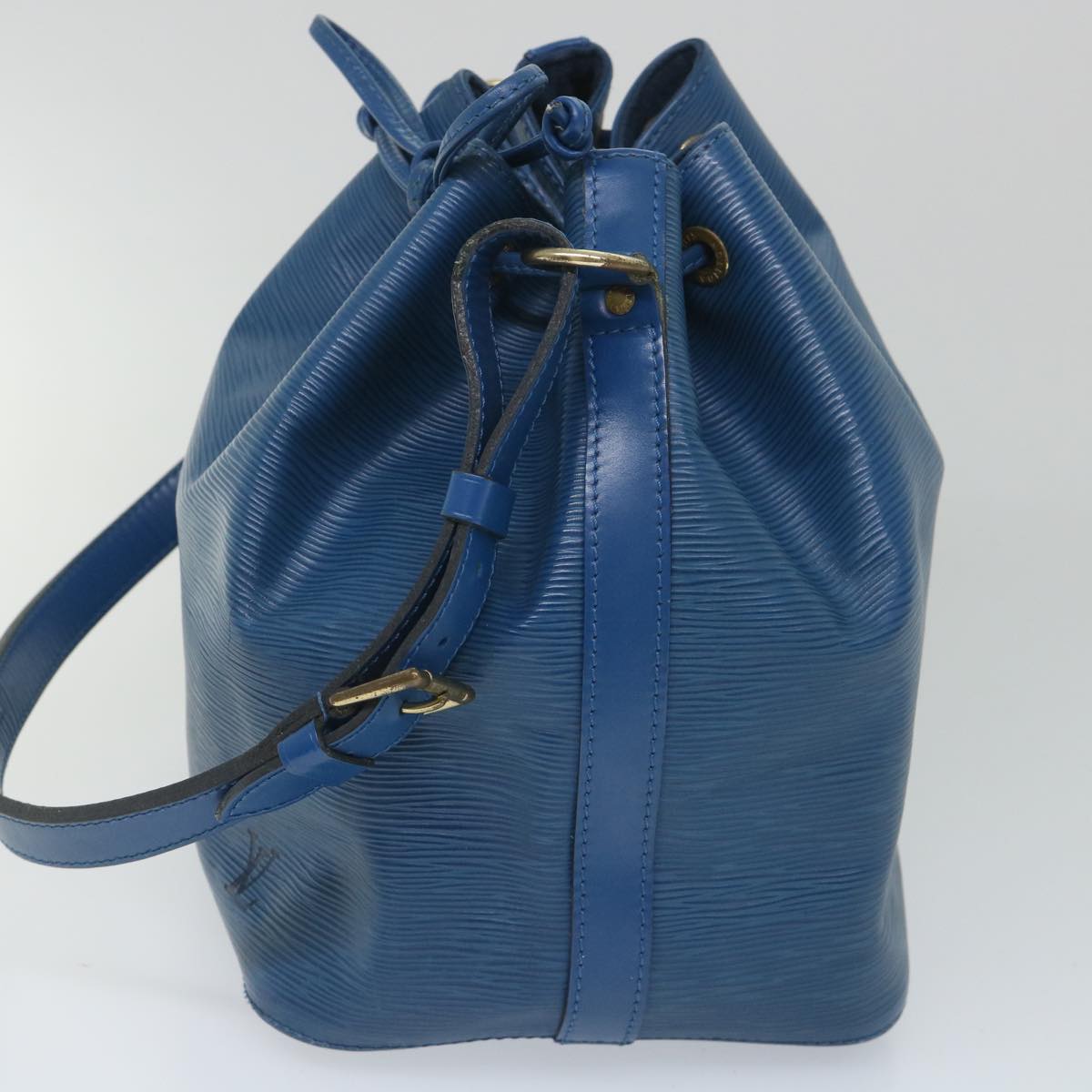 LOUIS VUITTON Epi Petit Noe Shoulder Bag Blue M44105 LV Auth bs8902