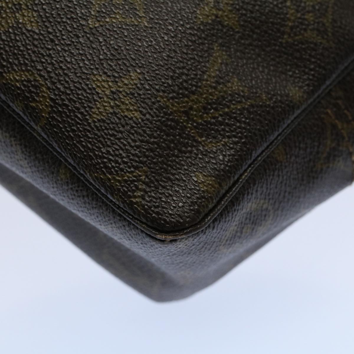 LOUIS VUITTON Monogram Trousse Toilette 28 Clutch Bag M47522 LV Auth bs8962