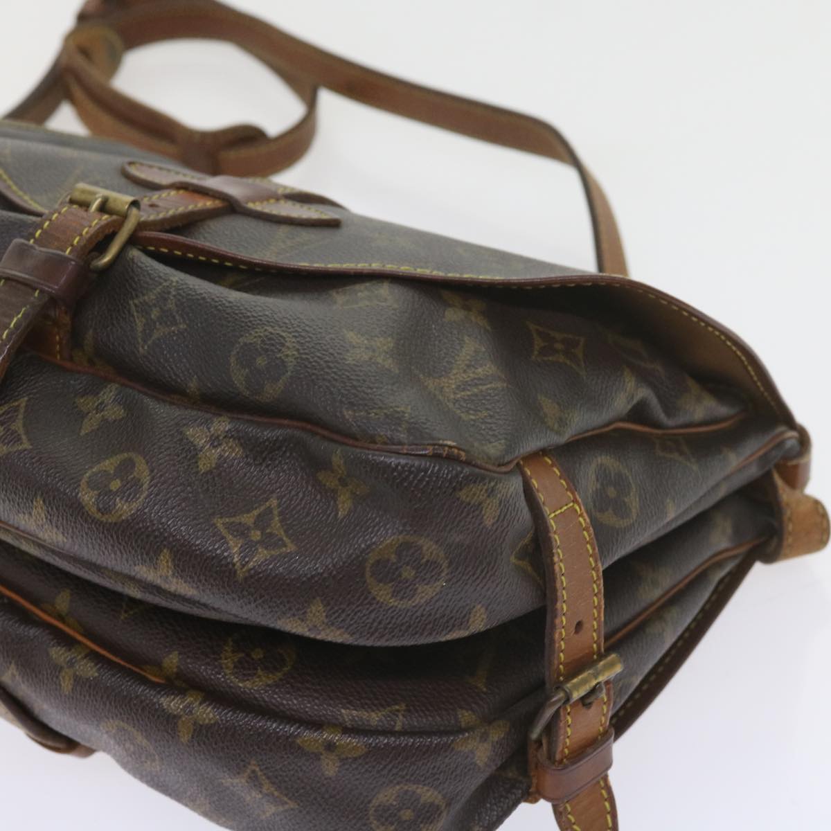 LOUIS VUITTON Monogram Saumur 30 Shoulder Bag M42256 LV Auth bs9057