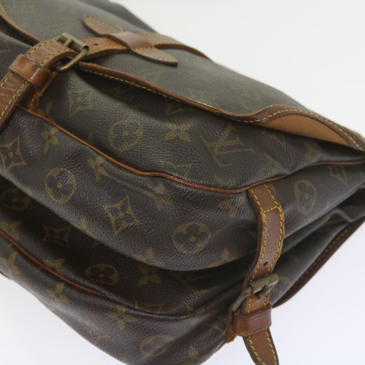 LOUIS VUITTON Monogram Saumur 30 Shoulder Bag M42256 LV Auth bs9057