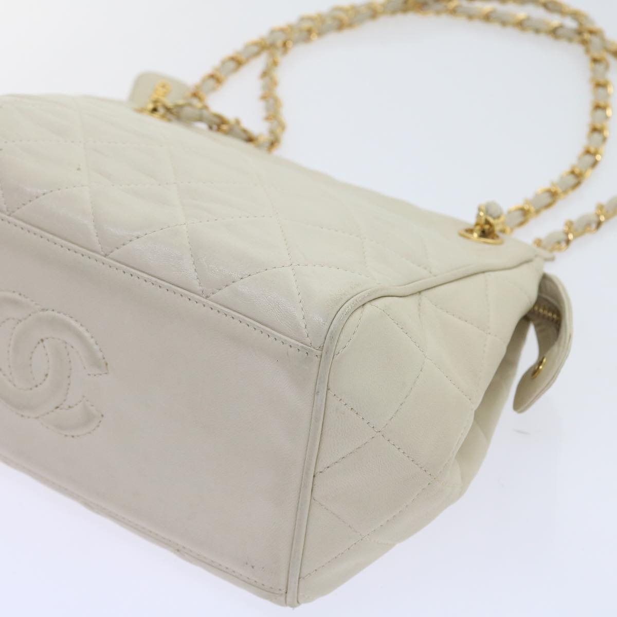 CHANEL Matelasse Chain Shoulder Bag Lamb Skin Beige CC Auth bs9148