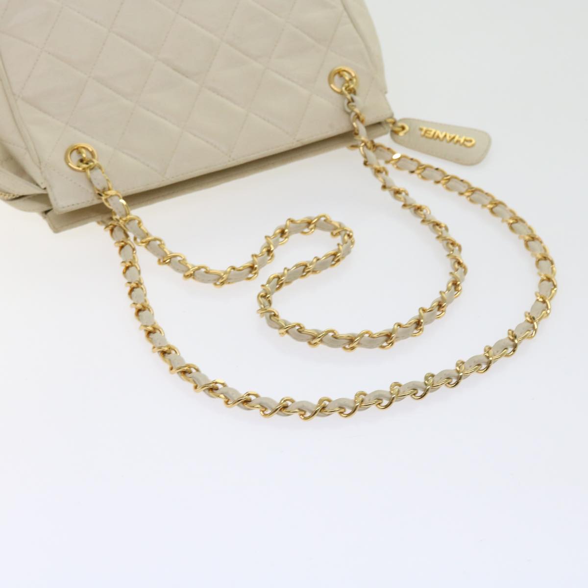 CHANEL Matelasse Chain Shoulder Bag Lamb Skin Beige CC Auth bs9148