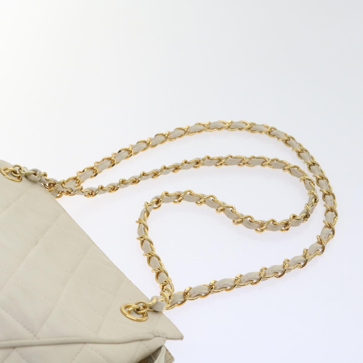 CHANEL Matelasse Chain Shoulder Bag Lamb Skin Beige CC Auth bs9148