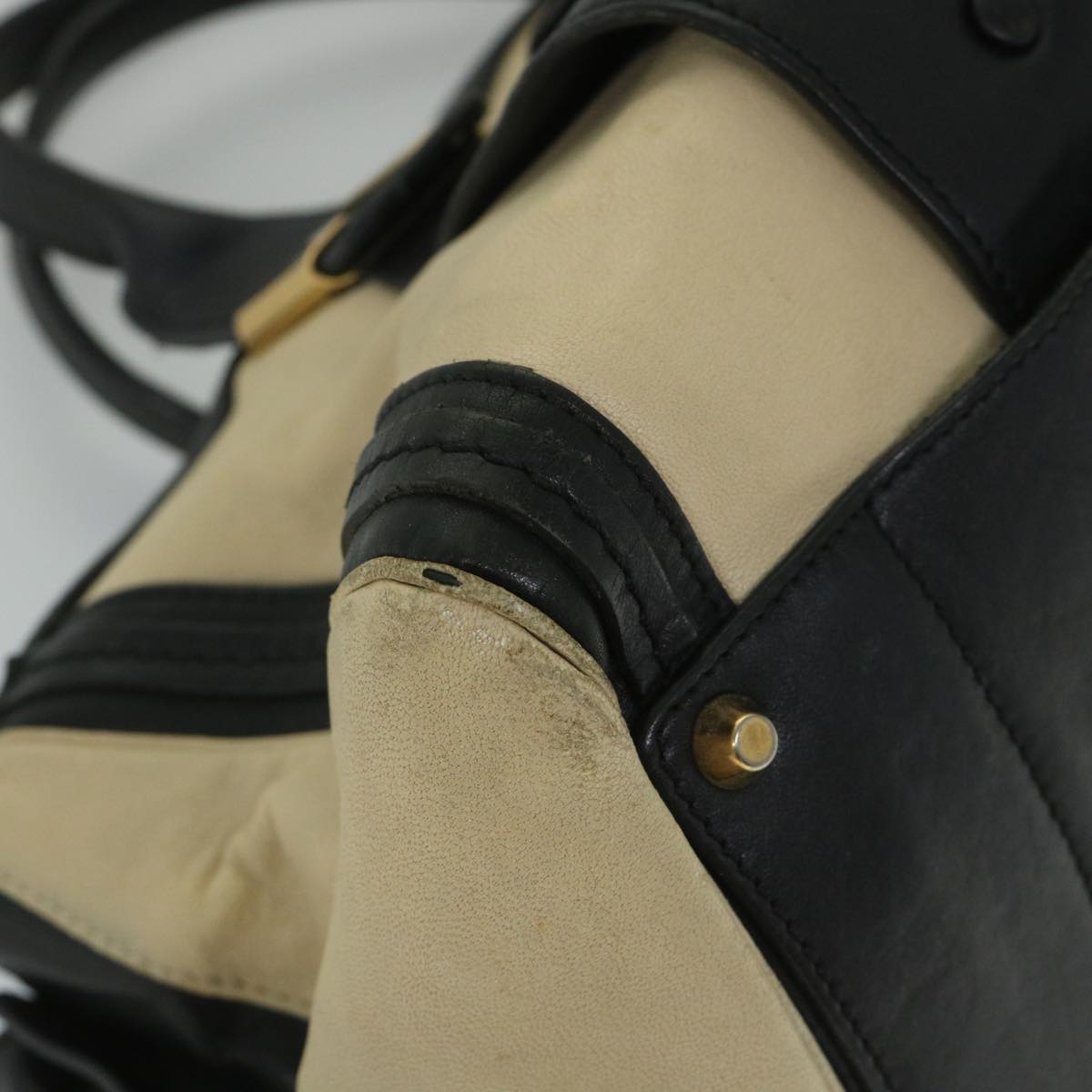 Chloe Hand Bag Leather Beige Black 01 13 62 65 Auth bs9176