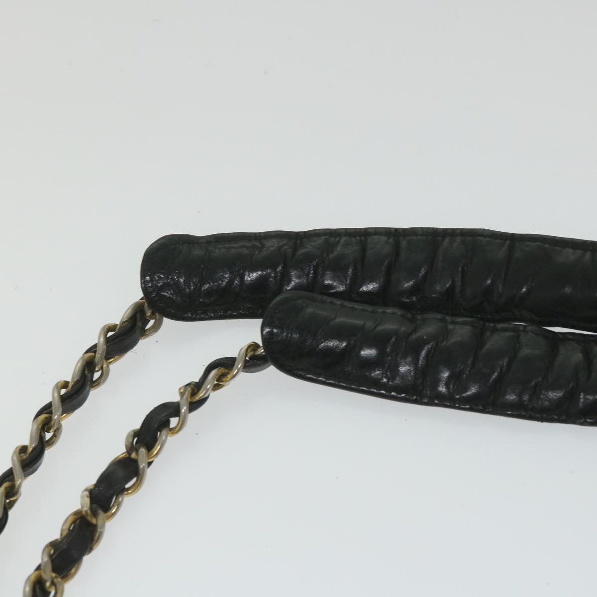 CHANEL Chain Shoulder Bag Leather Black CC Auth bs9681