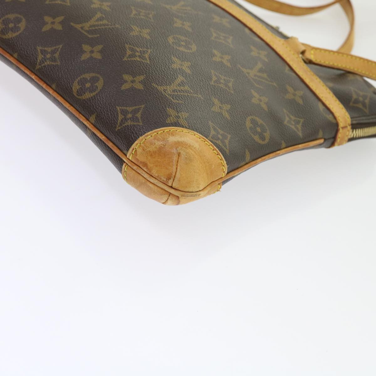 LOUIS VUITTON Monogram Coussin GM Shoulder Bag M51141 LV Auth bs9686