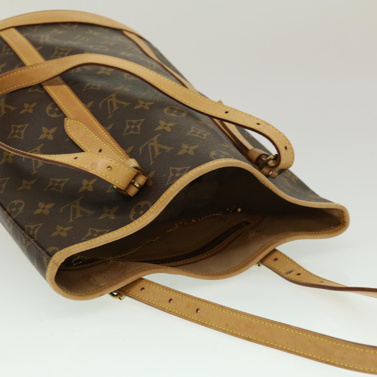 LOUIS VUITTON Monogram Bucket GM Shoulder Bag M42236 LV Auth ch019