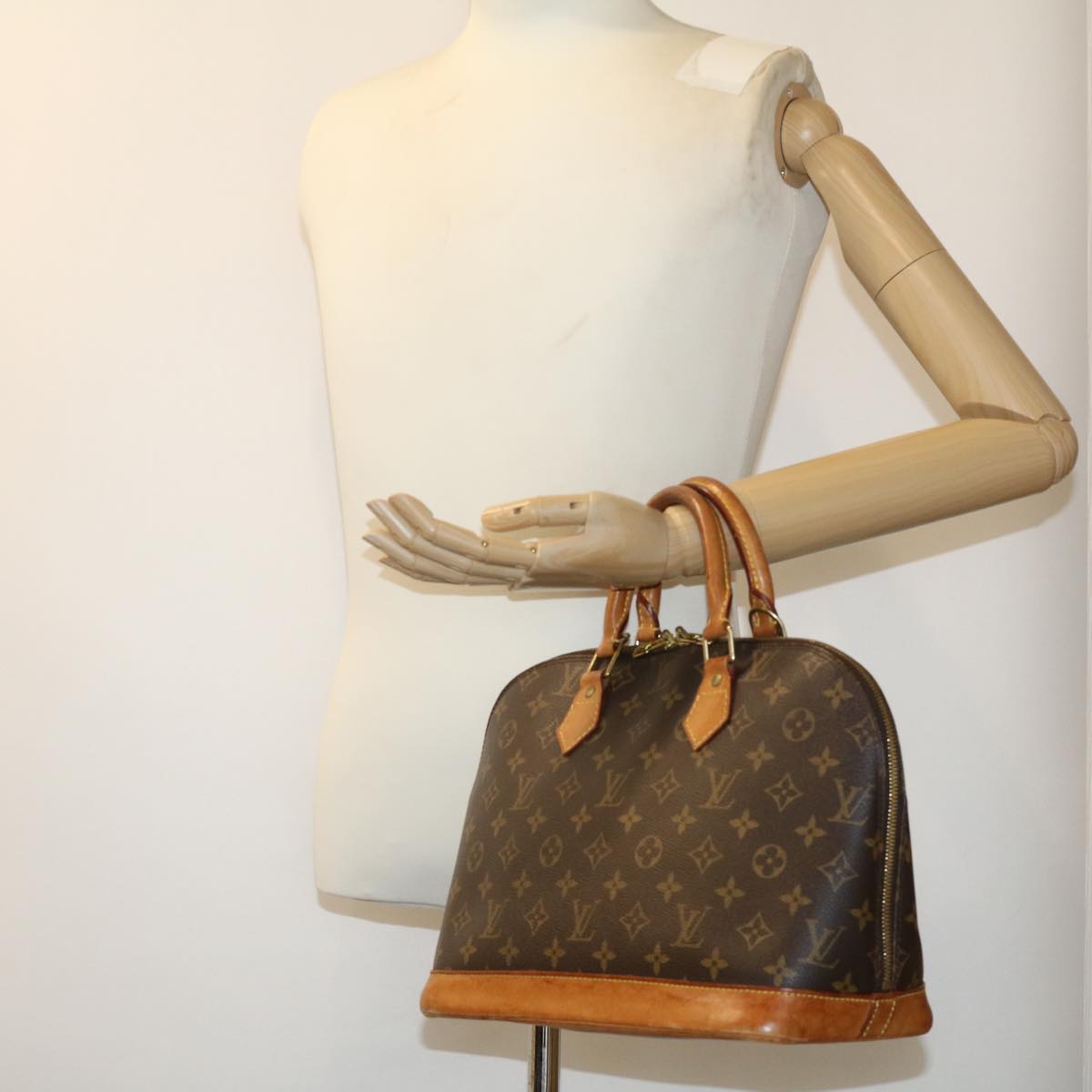 LOUIS VUITTON Monogram Alma Hand Bag M51130 LV Auth cl169