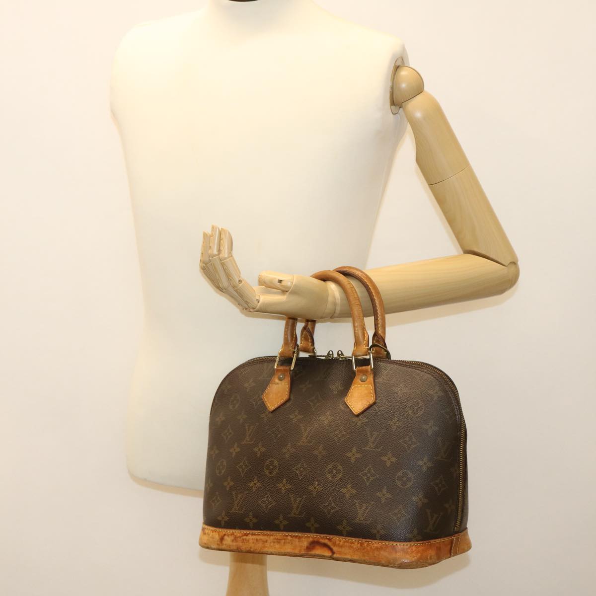 LOUIS VUITTON Monogram Alma Hand Bag M51130 LV Auth cl194