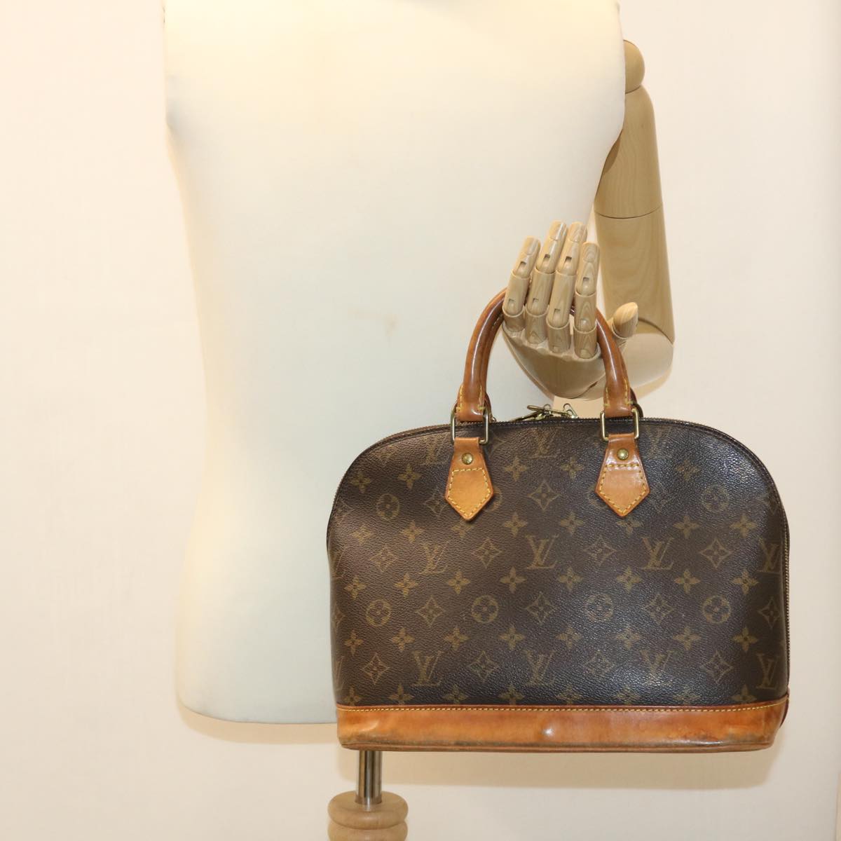 LOUIS VUITTON Monogram Alma Hand Bag M51130 LV Auth cl307