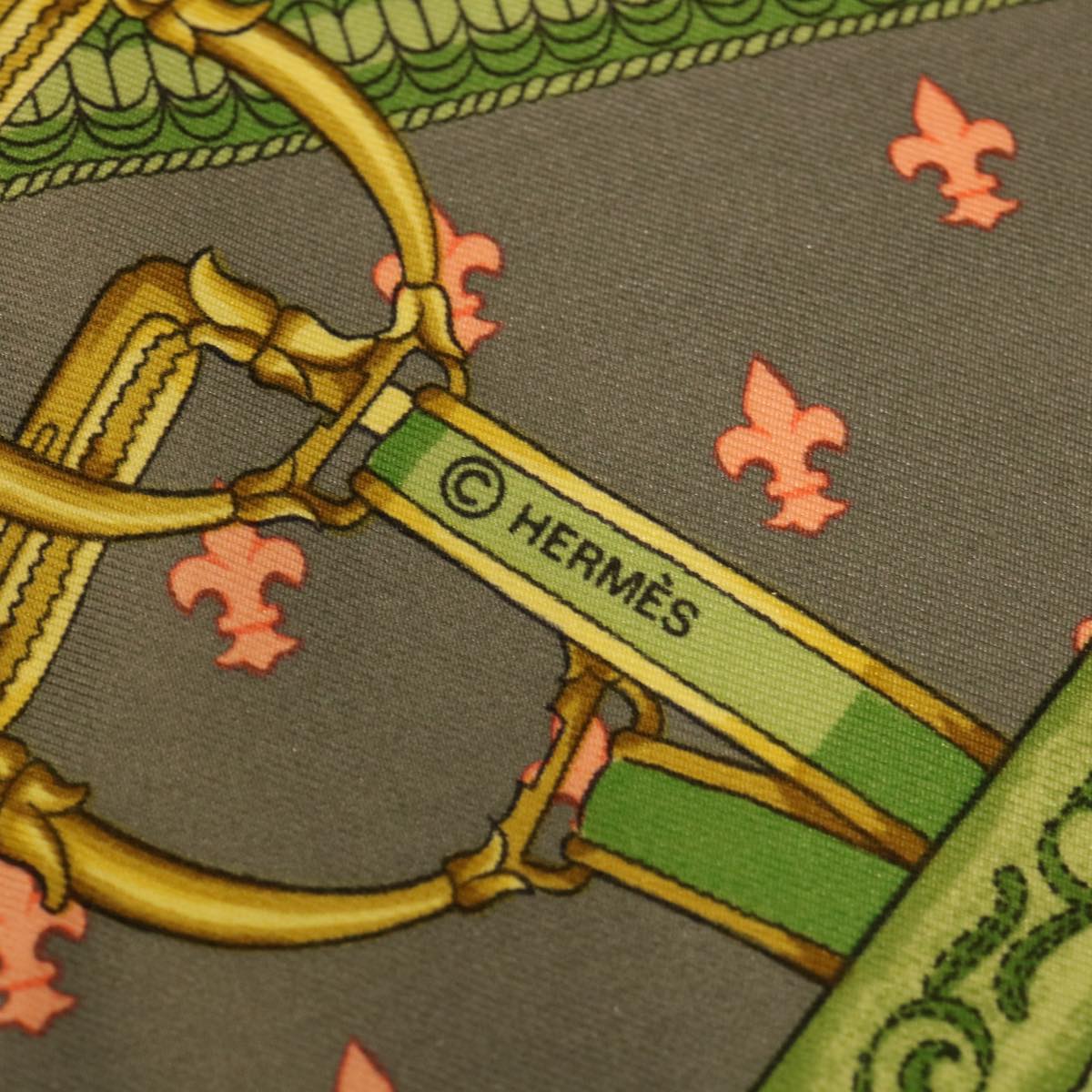 HERMES Carre 90 SELLES A HOUSSE Scarf Silk Gray Green pink Auth cl330