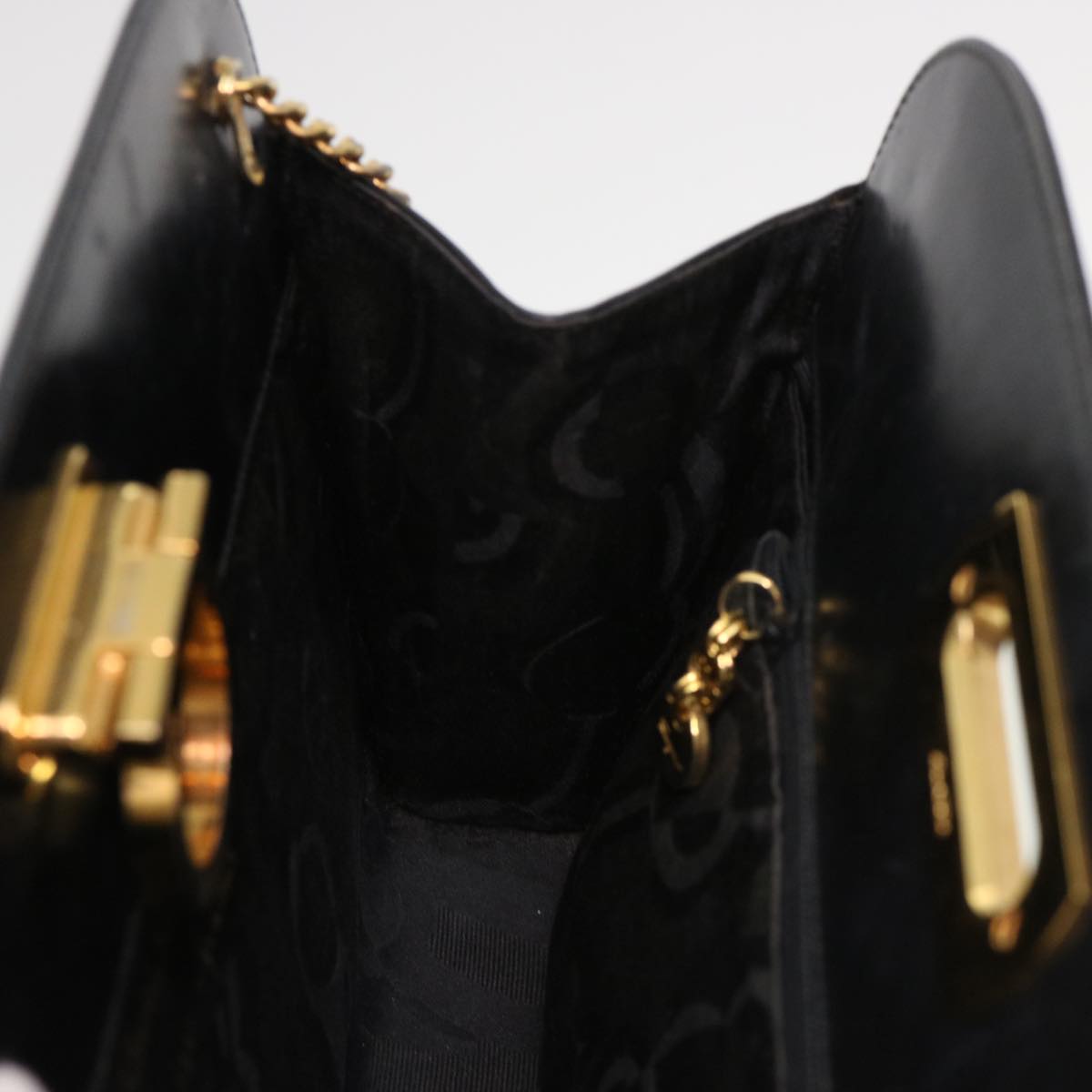 Salvatore Ferragamo Chain Shoulder Bag Leather Black Auth cl461