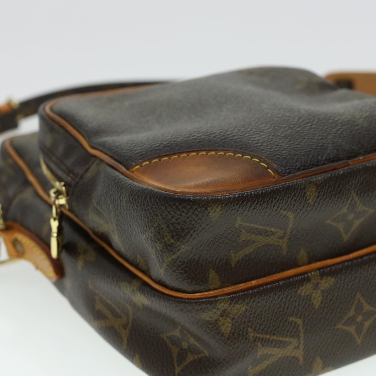 LOUIS VUITTON Monogram Amazon Shoulder Bag M45236 LV Auth cl497