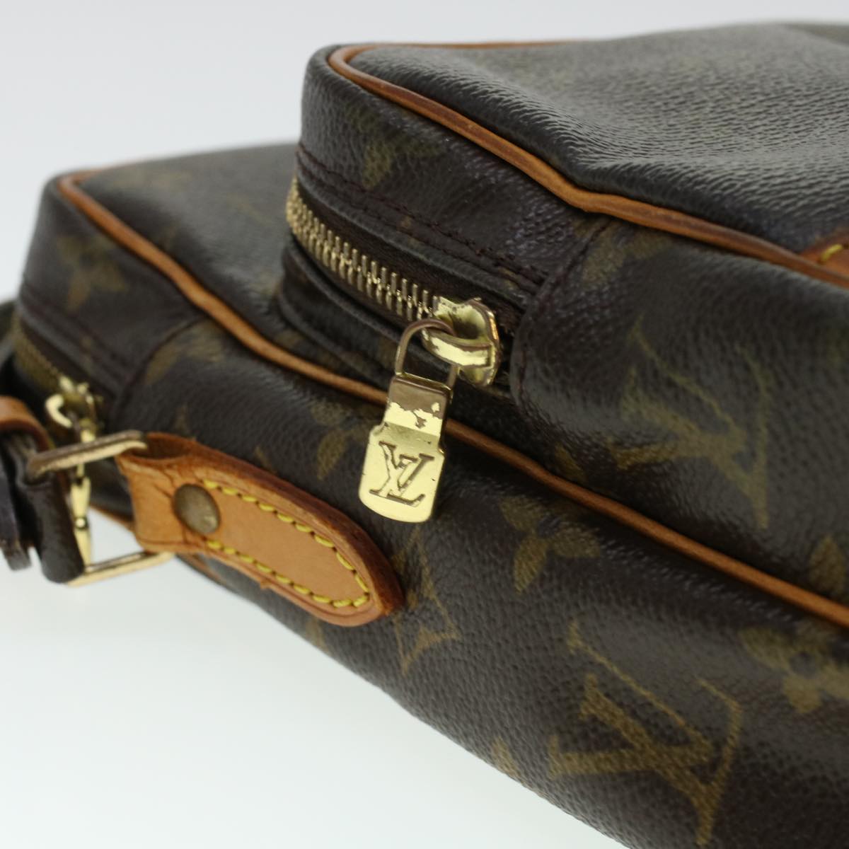 LOUIS VUITTON Monogram Amazon Shoulder Bag M45236 LV Auth cl497