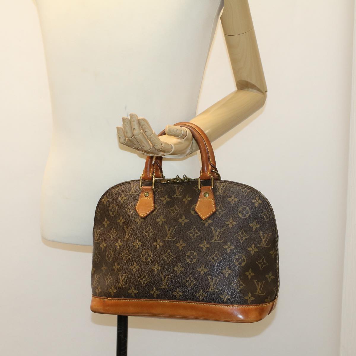 LOUIS VUITTON Monogram Alma Hand Bag M51130 LV Auth cl550