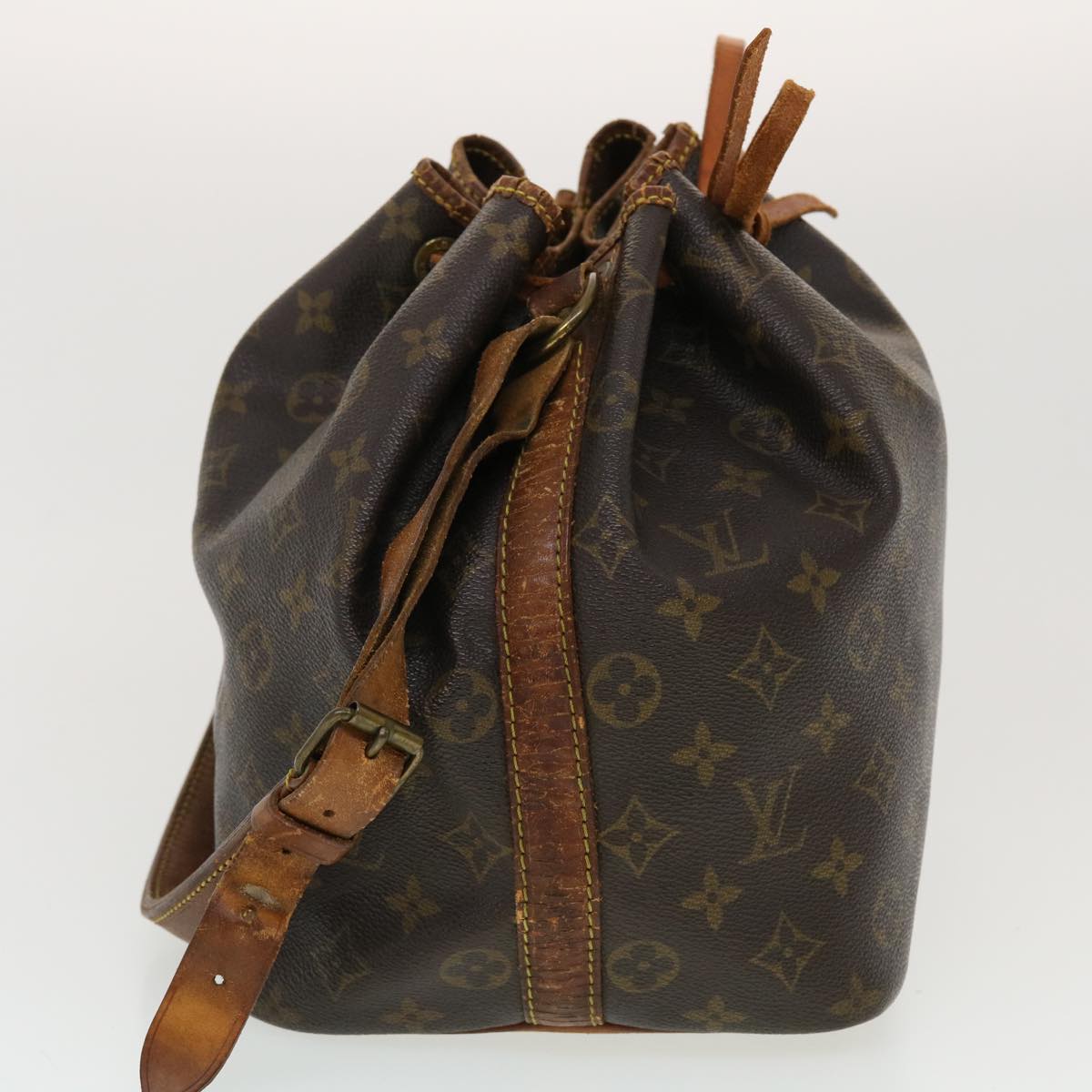 LOUIS VUITTON Monogram Petit Noe Shoulder Bag M42226 LV Auth cl551