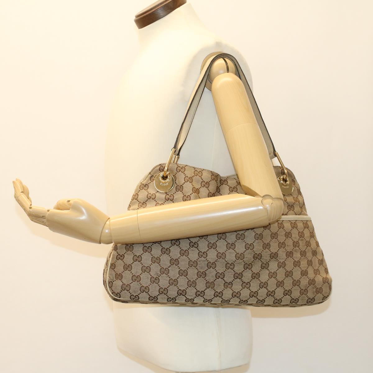 GUCCI GG Canvas Shoulder Bag Beige White 121023 Auth cl571