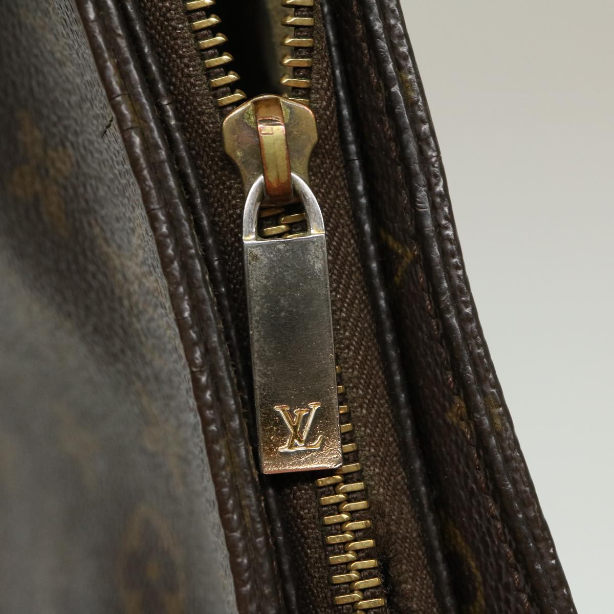 LOUIS VUITTON Monogram Looping GM Shoulder Bag M51145 LV Auth ds486