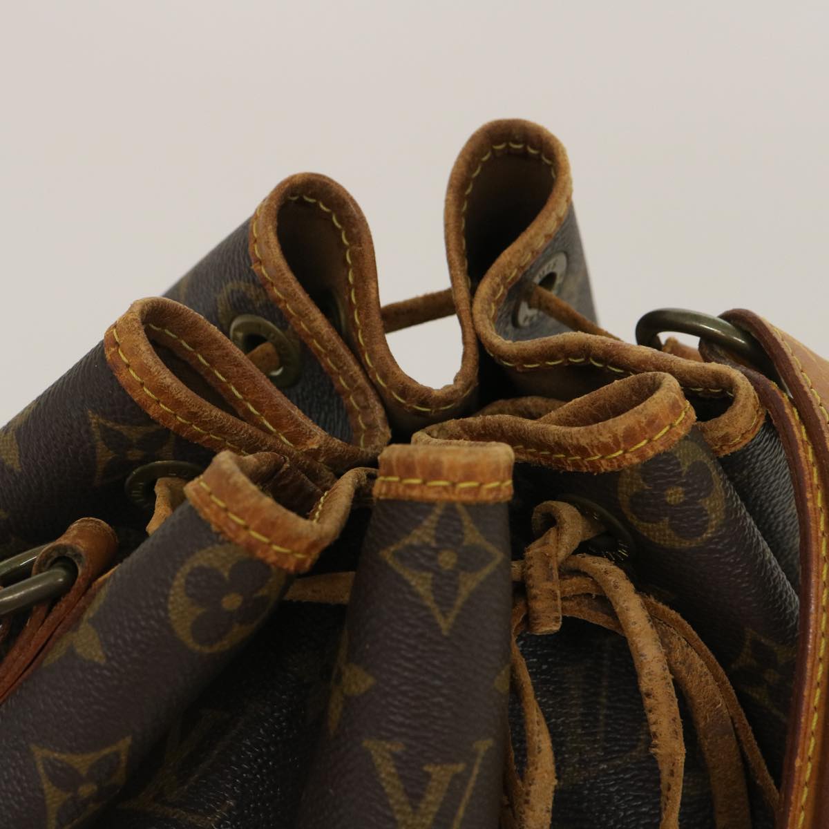 LOUIS VUITTON Monogram Noe Shoulder Bag M42224 LV Auth ds490