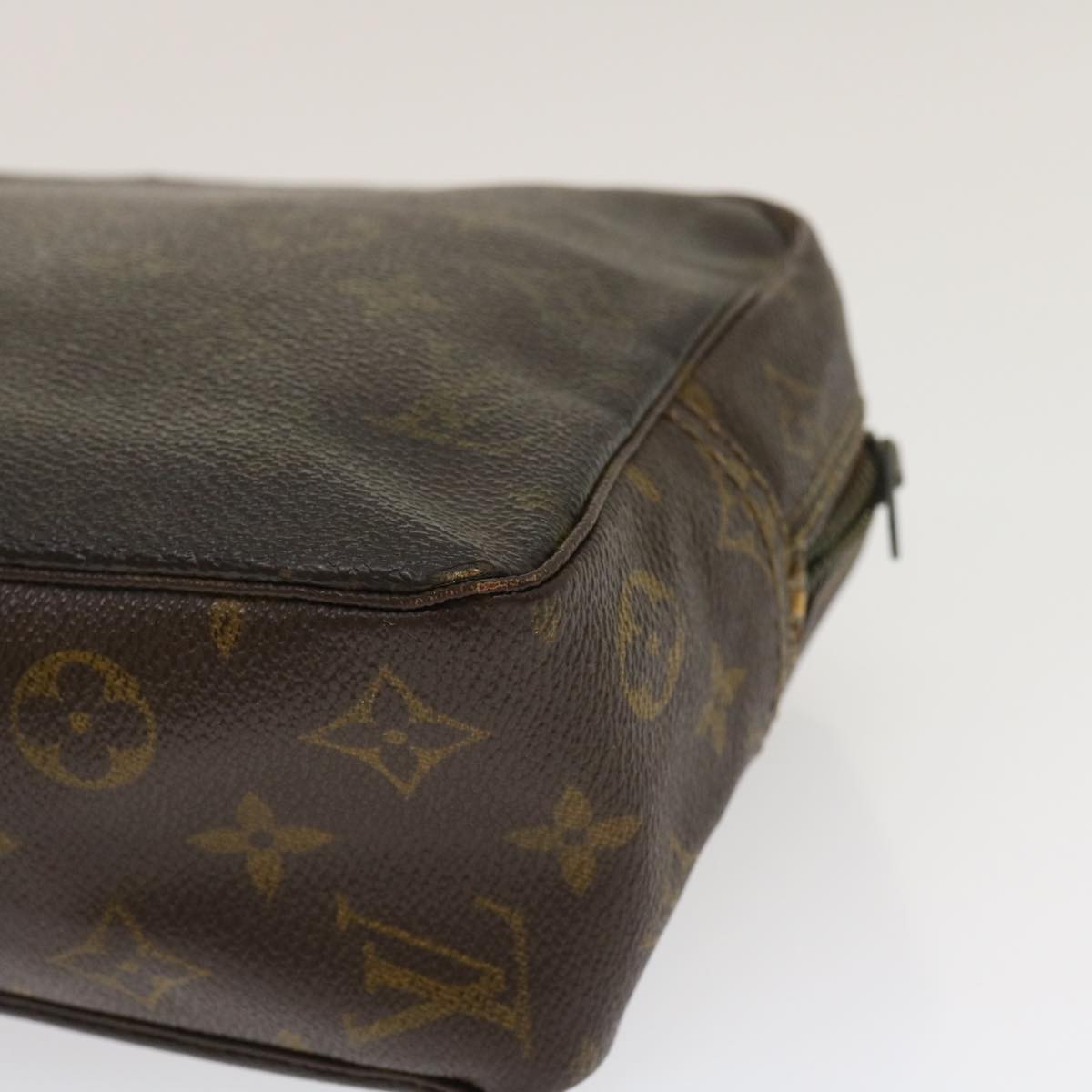 LOUIS VUITTON Monogram Trousse Toilette 28 Clutch Bag M47522 LV Auth ds492