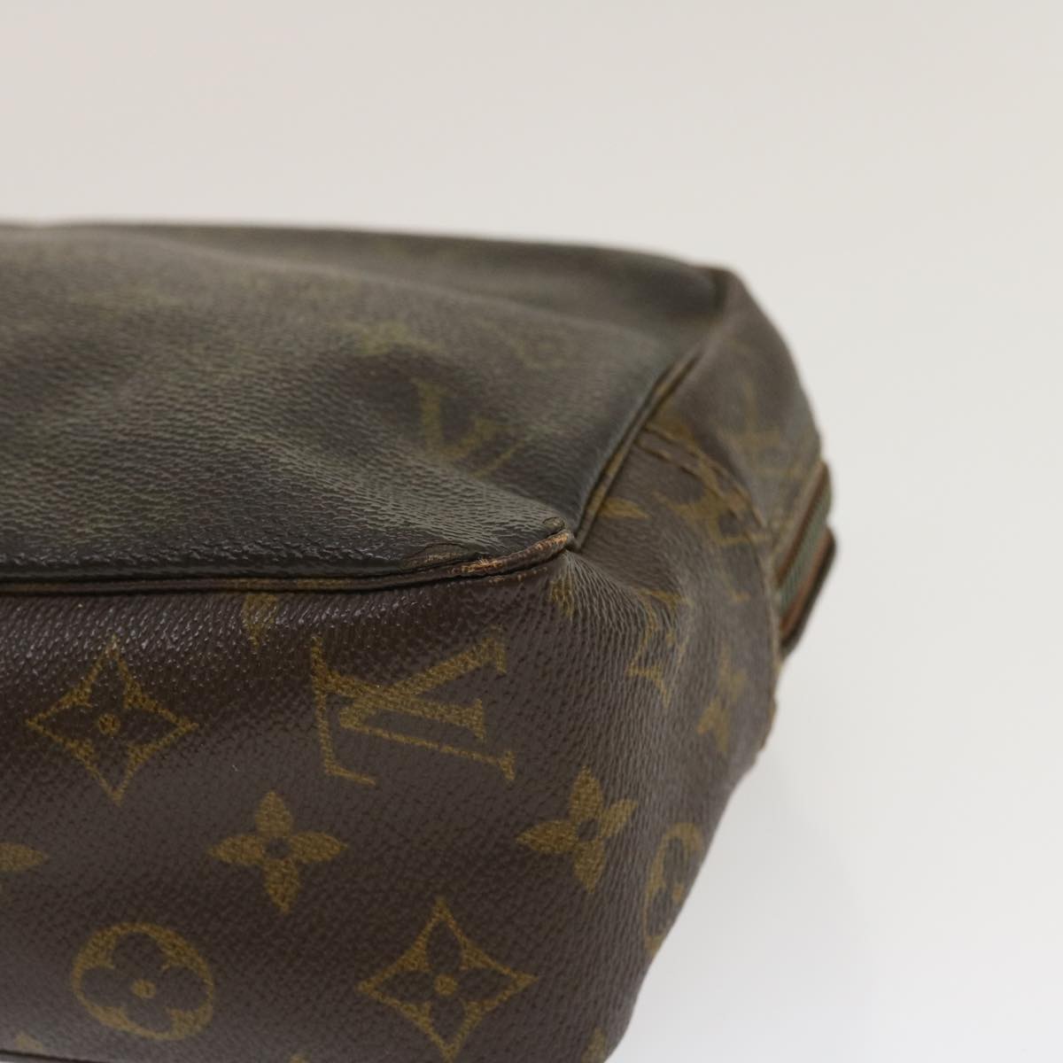 LOUIS VUITTON Monogram Trousse Toilette 28 Clutch Bag M47522 LV Auth ds492