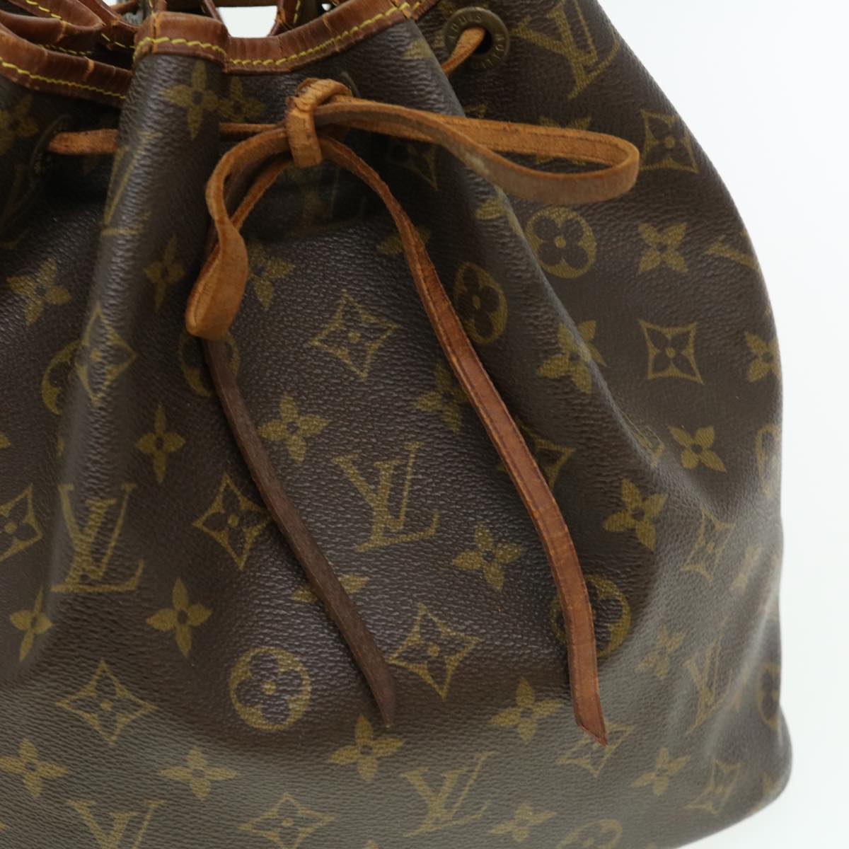 LOUIS VUITTON Monogram Petit Noe Shoulder Bag M42226 LV Auth ds542