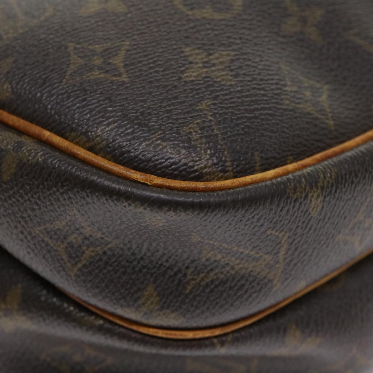 LOUIS VUITTON Monogram Reporter PM Shoulder Bag M45254 LV Auth ds554