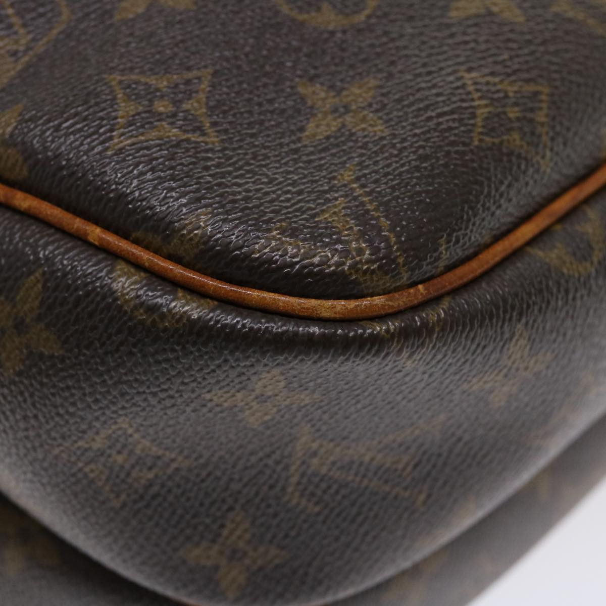 LOUIS VUITTON Monogram Reporter PM Shoulder Bag M45254 LV Auth ds554