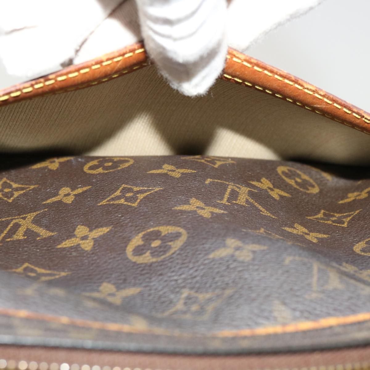 LOUIS VUITTON Monogram Reporter PM Shoulder Bag M45254 LV Auth ds554