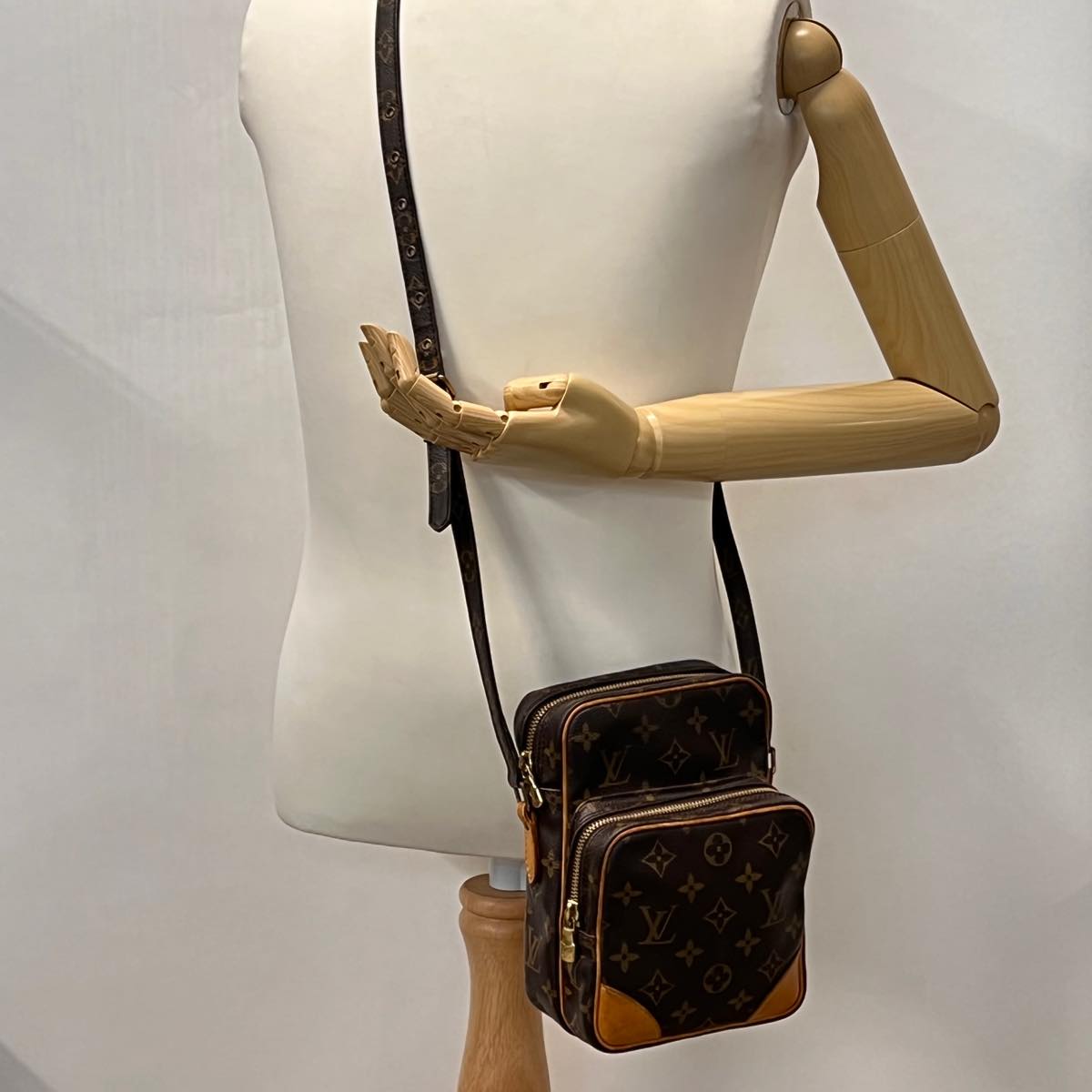 LOUIS VUITTON Monogram Amazon Shoulder Bag M45236 LV Auth ep065