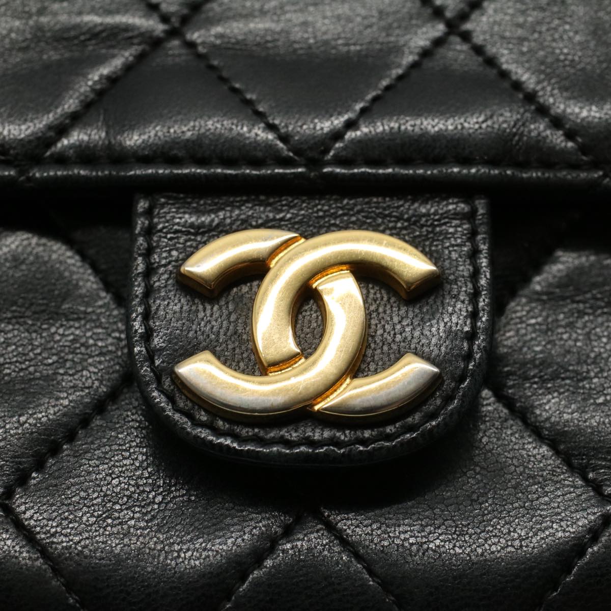 CHANEL Matelasse Chain Shoulder Bag Lamb Skin Black CC Auth ep2171