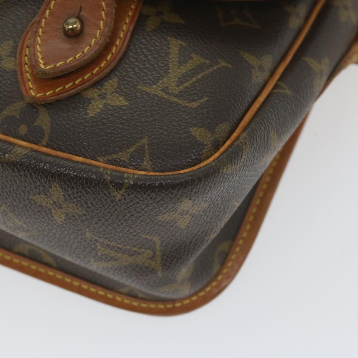 LOUIS VUITTON Monogram Gibeciere MM Shoulder Bag M42247 LV Auth ep2307