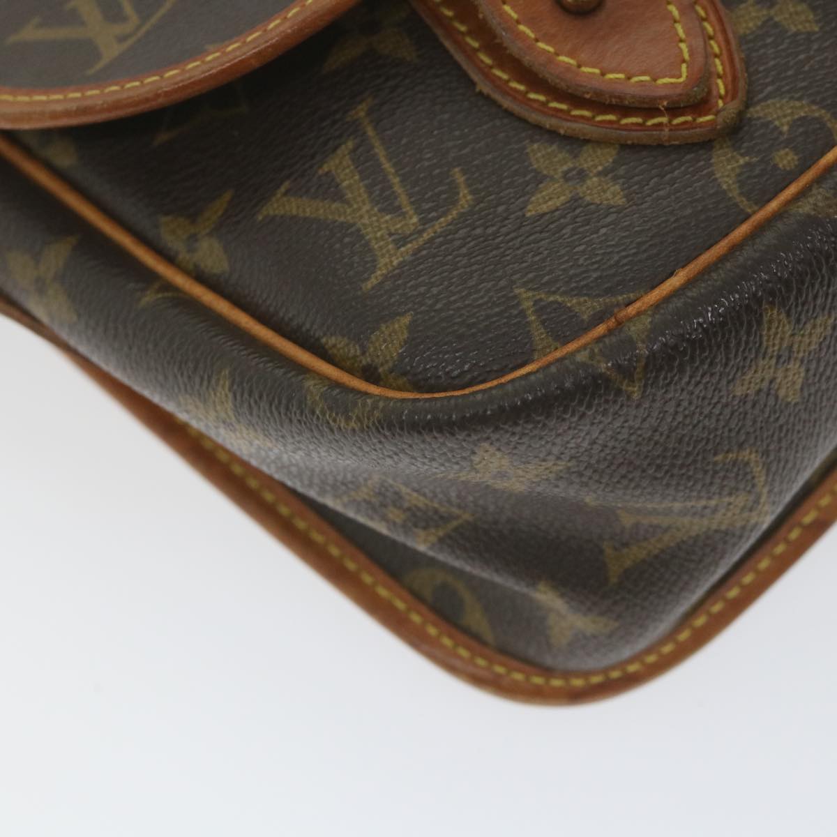 LOUIS VUITTON Monogram Gibeciere MM Shoulder Bag M42247 LV Auth ep2307