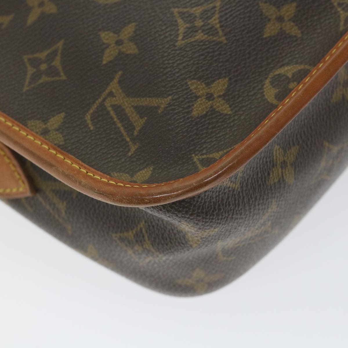 LOUIS VUITTON Monogram Gibeciere MM Shoulder Bag M42247 LV Auth ep2307