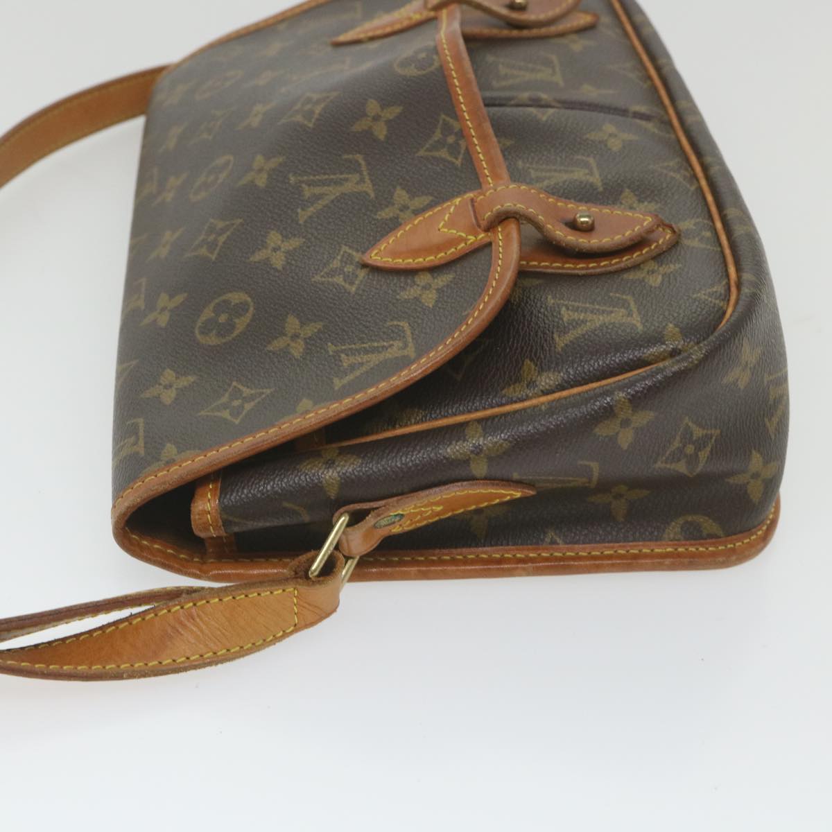 LOUIS VUITTON Monogram Gibeciere MM Shoulder Bag M42247 LV Auth ep2307