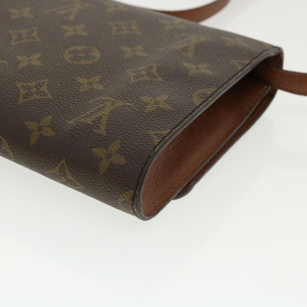 LOUIS VUITTON Monogram Bordeaux Shoulder Bag M51798 LV Auth ep270